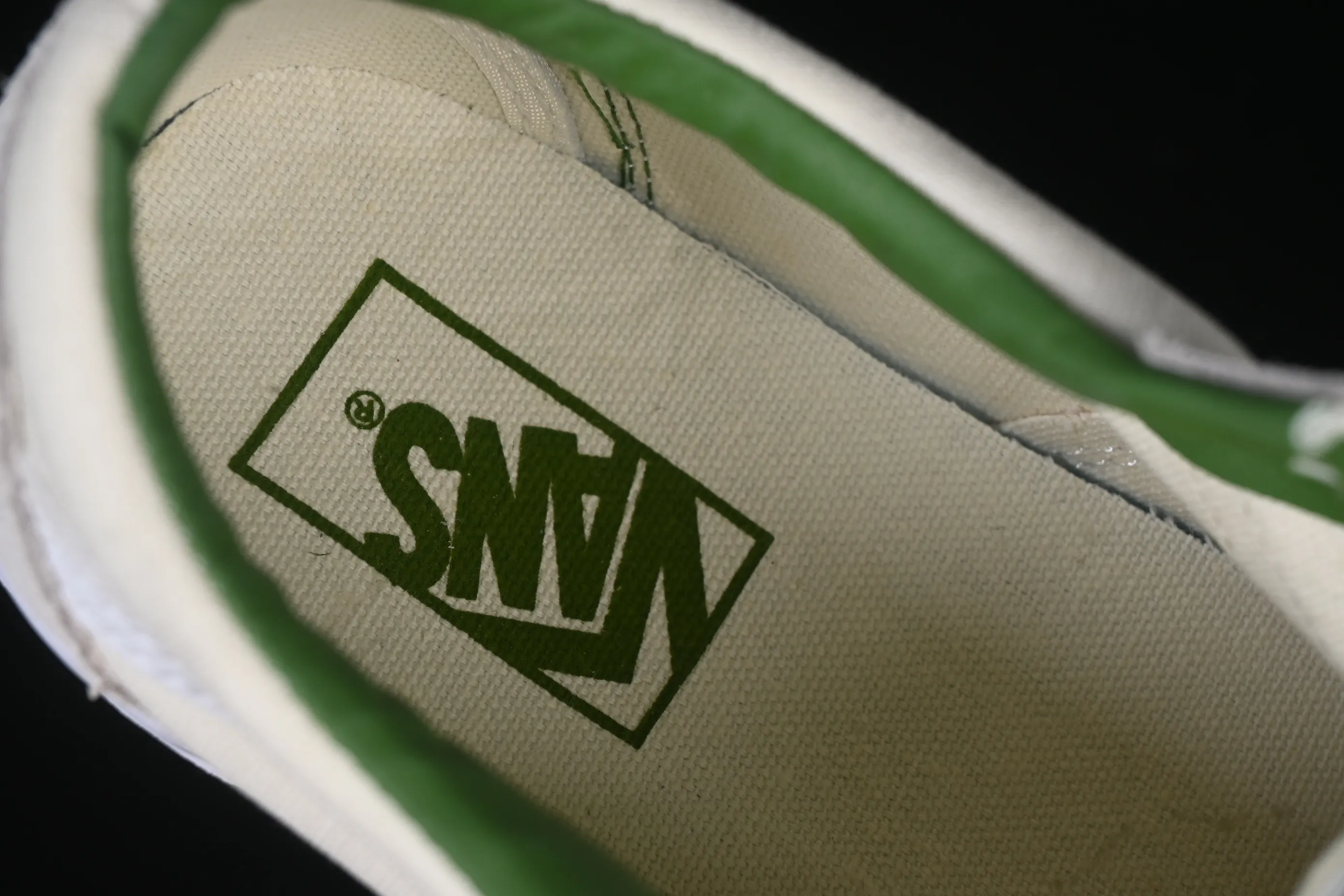 All categories Vans Vans series Vans Low Vans low-top Vans Old Skool Vans low-top casual skateboard shoes VN000D6WBOM